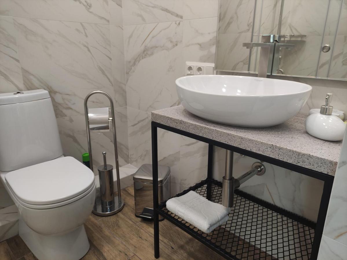 Gastello Hotel Бишкек Екстериор снимка