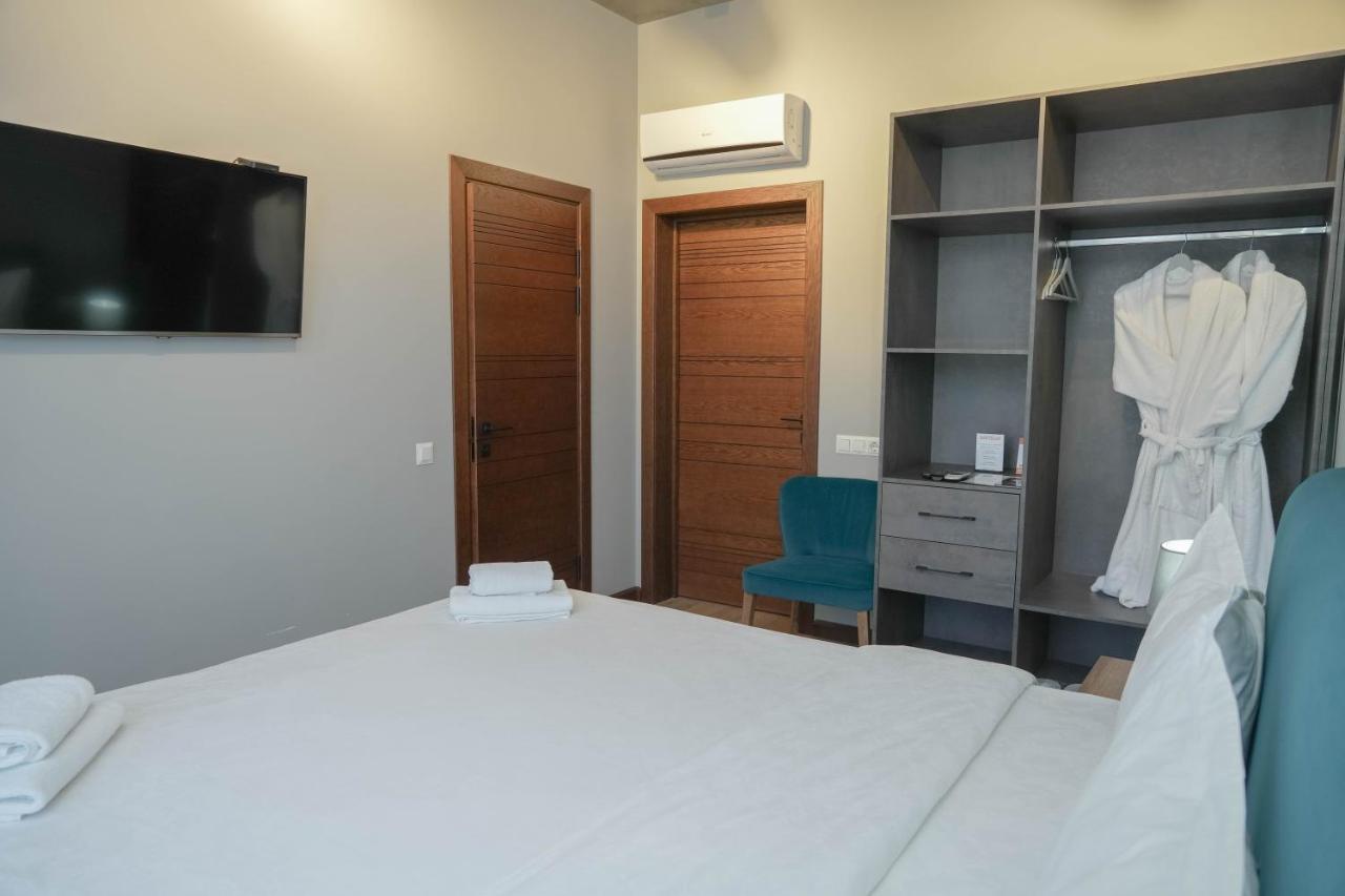Gastello Hotel Бишкек Екстериор снимка