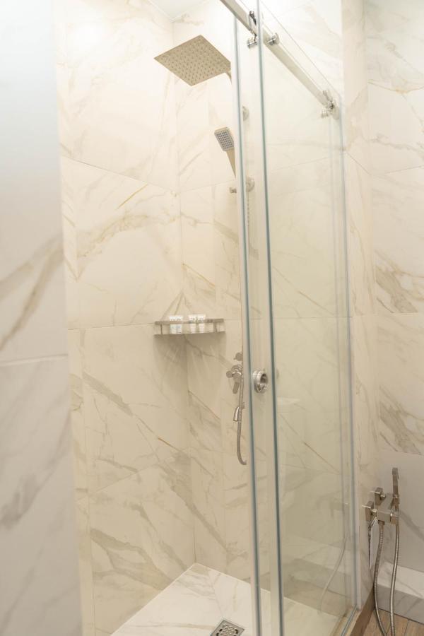Gastello Hotel Бишкек Екстериор снимка