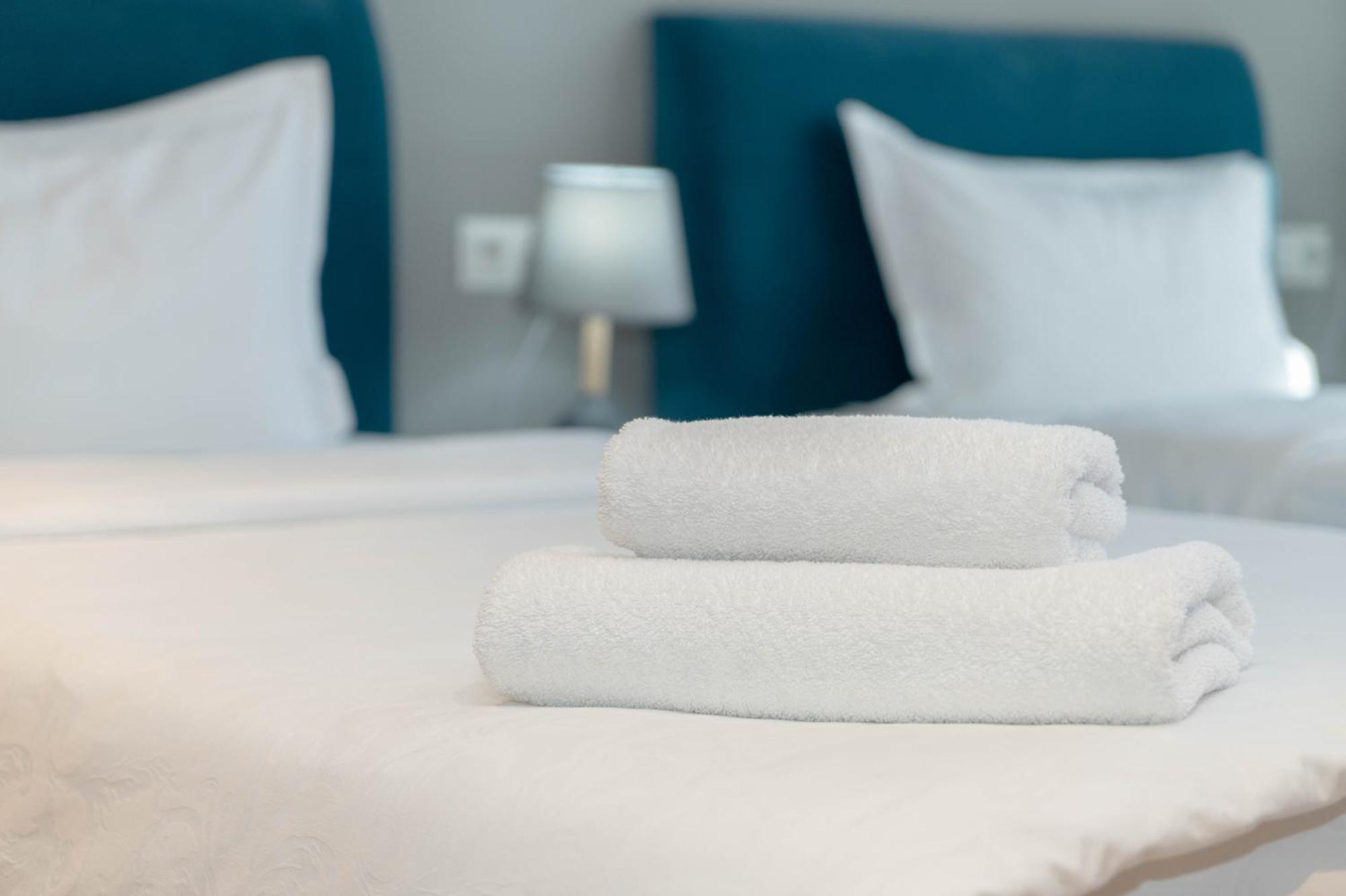 Gastello Hotel Бишкек Екстериор снимка