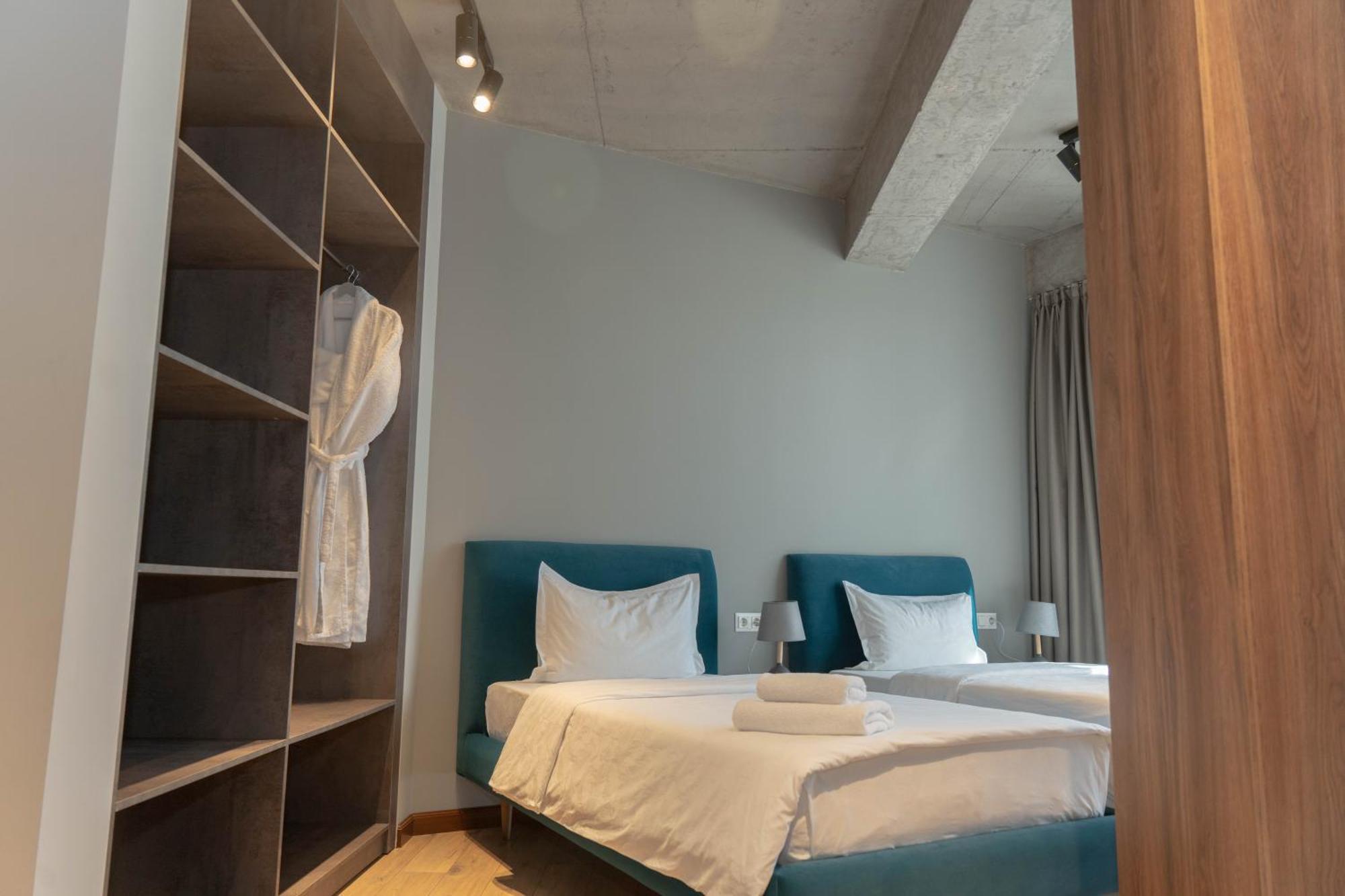 Gastello Hotel Бишкек Екстериор снимка