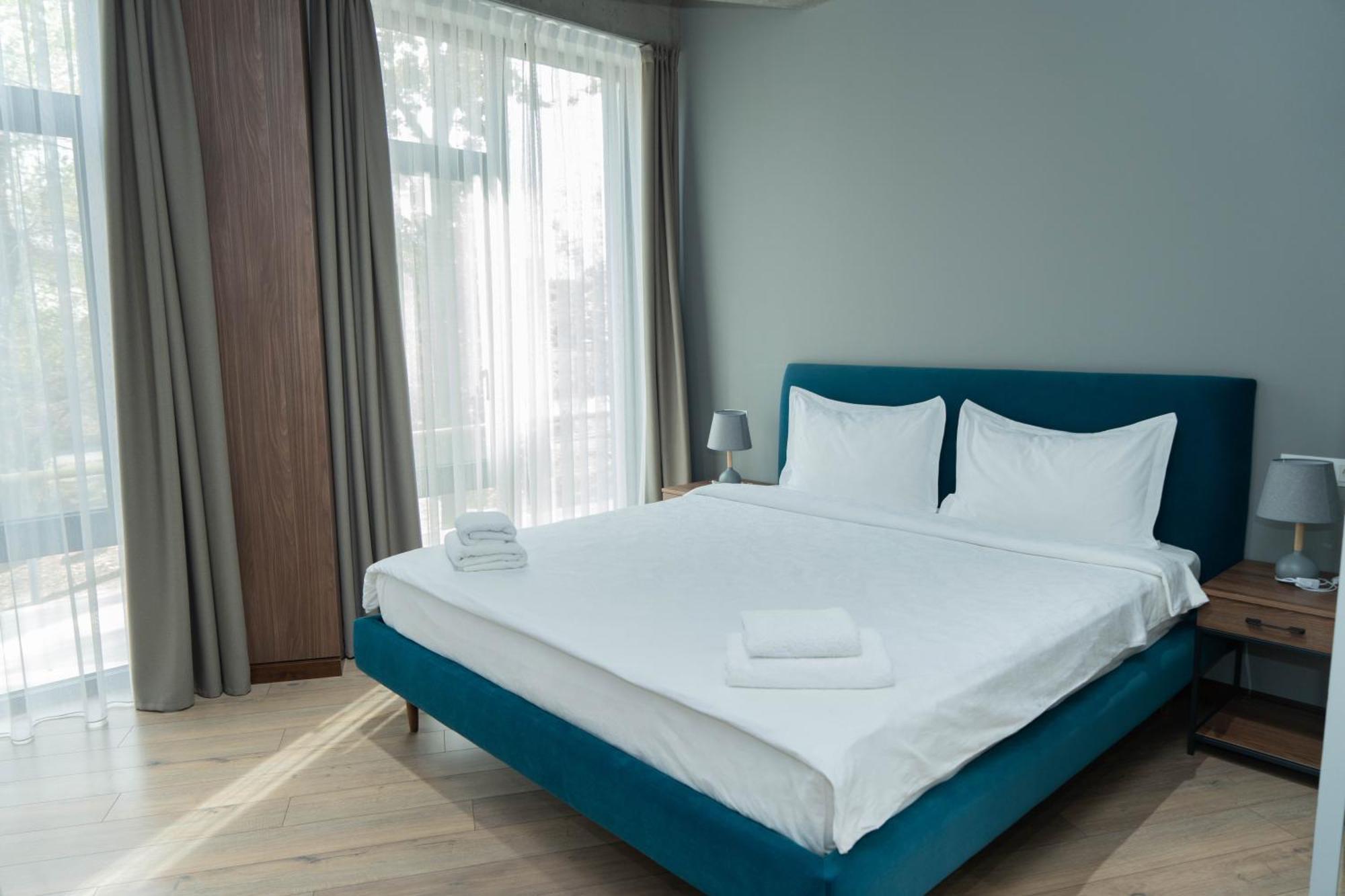 Gastello Hotel Бишкек Екстериор снимка