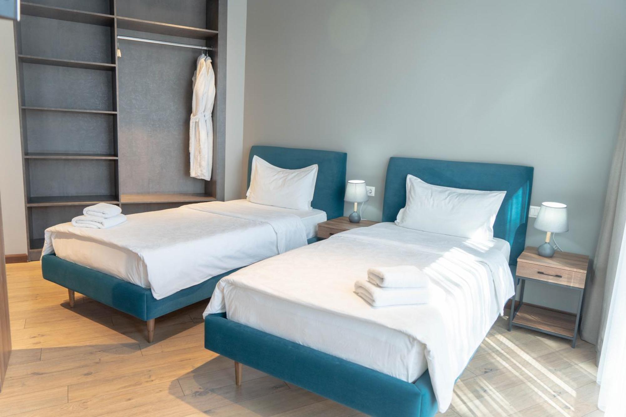 Gastello Hotel Бишкек Екстериор снимка